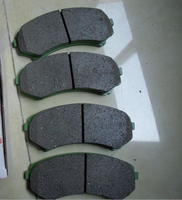 Pad rem tahan suhu tinggi untuk Mitsubishi Triton L200 4605A471