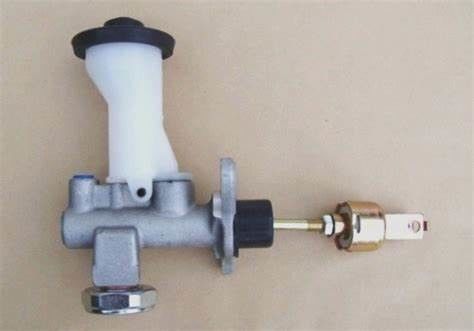 Top- Performance Clutch Master Cylinder untuk Toyota Landcruiser 90 KZJ185 31410-35320