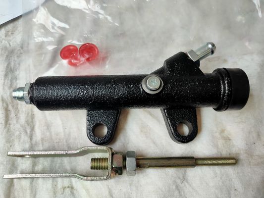 Ukuran Standar Kopling Master Silinder Slave Silinder Untuk Truk Nissan CM 46801-Z5007