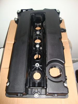 55564395 Tutup katup mesin Camshaft Rocker Cover Untuk Chevrolet Cruz 1.8L Superior VVT