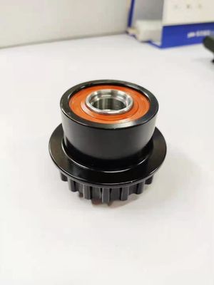 LR001470 Alternator Tensioner Decoupler Puller Flywheel Clutch untuk Landrover LR2