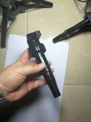 ITEM Mobil Pencil Air Kerekan Kerekan 27301-02300 Untuk Hyundai GETZ OEM Standar