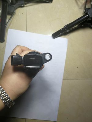 ITEM Mobil Pencil Air Kerekan Kerekan 27301-02300 Untuk Hyundai GETZ OEM Standar
