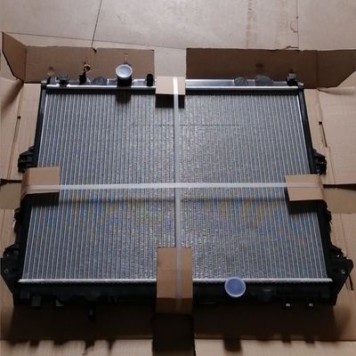 Radiator pendingin mobil 16400-0L120 untuk Toyota Hilux 2.5 D-4D Pickup 2004 dengan harga terjangkau