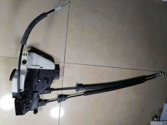 Santa Fe 81320-2W010 Pintu Depan Gembok Majelis Sistem Kunci Bagian Mobil Korea