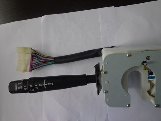 1-82360714-0 Switch kombinasi Untuk ISUZU FRR OEM NO 1823607140