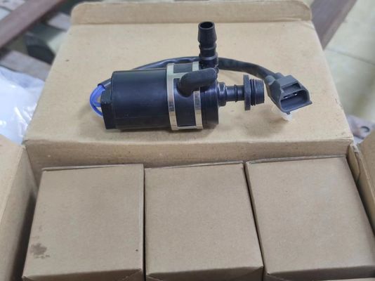 Pompa pembersih mesin cuci lampu depan 8264A022 untuk Mitsubishi Pajero Montero Sport L200 2007-2015