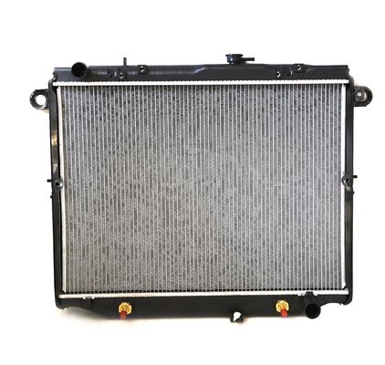 Top- Auto Radiator Assembly ADT398102 untuk Toyota Lexus Landcruiser 100 16400-50210