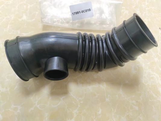 OEM 17881-0C010 Selang Asupan Udara Karet untuk Toyota Tacoma 4 Runner 1995-2000 2.4L 2.7L