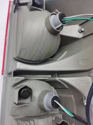 Lampu belakang 12V untuk Toyota Tundra 07-09 81560-0C070 2006- Tegangan 12V Tahun 2006- 12V