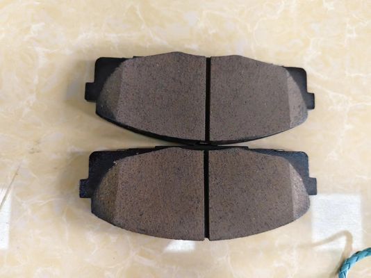 04465-YZZE9 Kit Pad Rem Untuk Toyota Hiace LH50 LH60 YH50 YH60 LH55 LH56