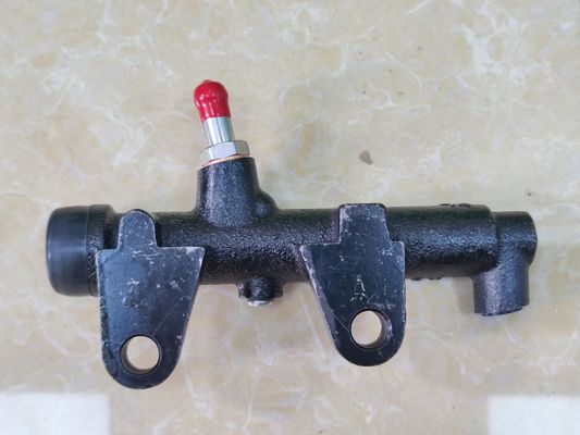 46801-00Z05 Clutch Master Cylinder Untuk NISSAN UD Truck