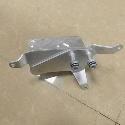 Pendingin Oli JB3Z7A095C untuk Ford Ranger BT50 YN25