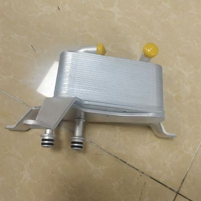 Pendingin Oli JB3Z7A095C untuk Ford Ranger BT50 YN25