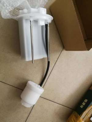 Filter bahan bakar dalam tangki OE NO. 77024-42011 dengan kertas filter impor untuk Toyota Lexus NX Rav4
