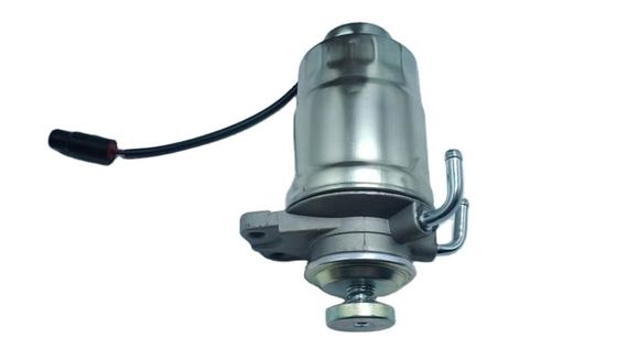 Filter bahan bakar diesel berkualitas tinggi dengan kertas filter impor untuk Mitsubishi L300 L400 ukuran standar