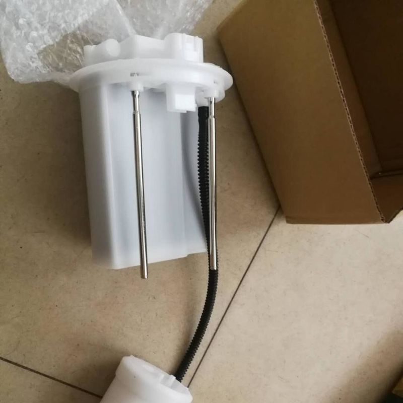 Filter bahan bakar plastik dalam tangki impor 77024-42011-77024-42080 untuk Toyota Lexus NX Rav4