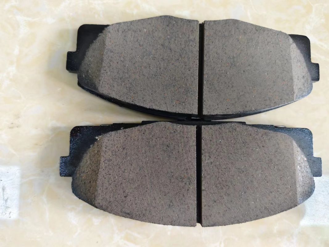 04465-YZZE9 Keramik Brake Pad Kit Untuk Toyota Hiace LH50 LH60 YH50 YH60 LH55 LH56