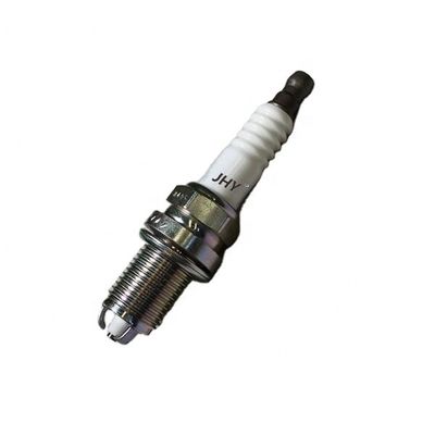 MN119942 Pajero V75 V9 Mitsubishi Spark Plug Thread Ukuran Tiga Pole