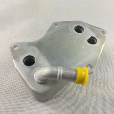 038117021c Pendingin Minyak Mesin Audi Volkswagen Jetta 2010 Auto Radiator Panas Penukar